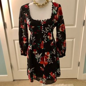 Bebe | long sleeve floral dress | like new